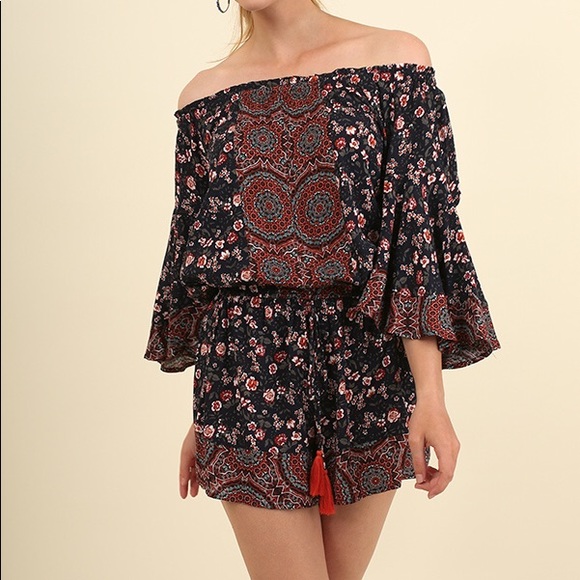UMGEE NWT USA Floral Romper - Picture 1 of 1